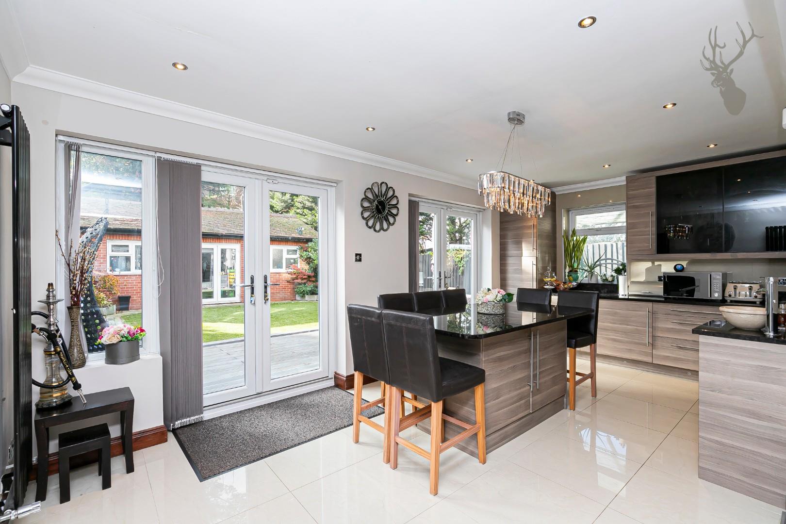 Property For Sale Simmons Lane, Chingford, E4 4 Bedroom House Semi