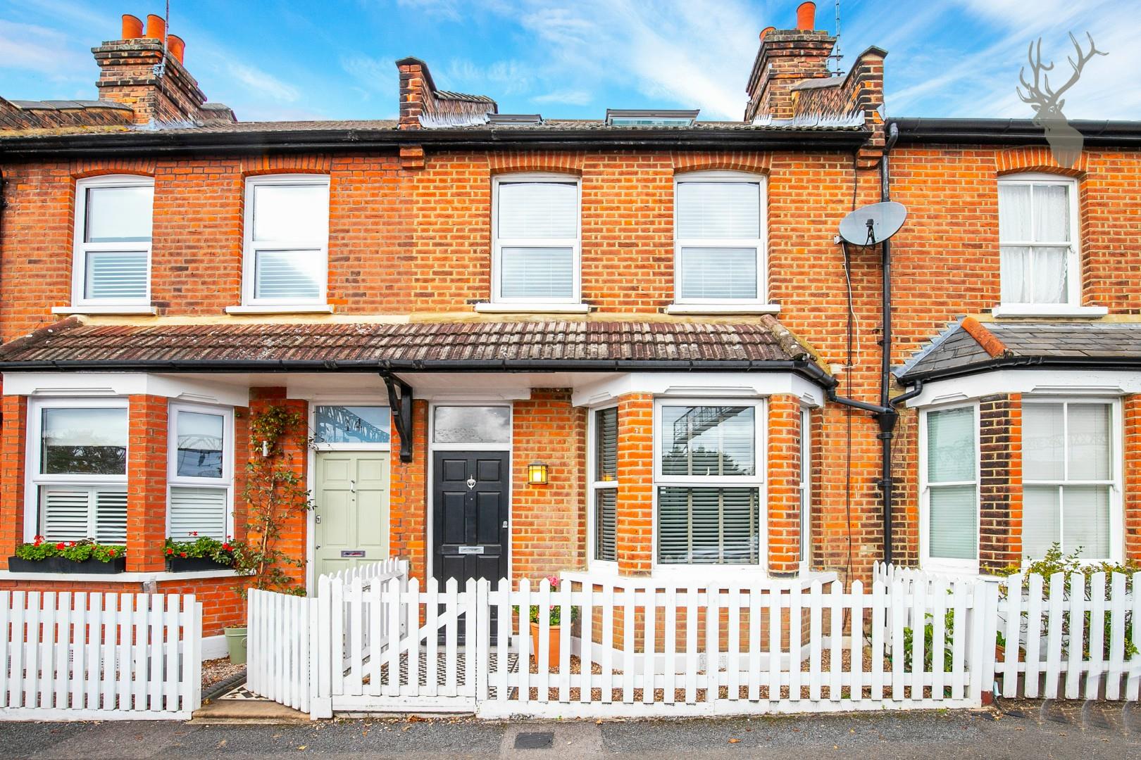 Property For Sale Springfield Road, Chingford, E4 3 Bedroom House