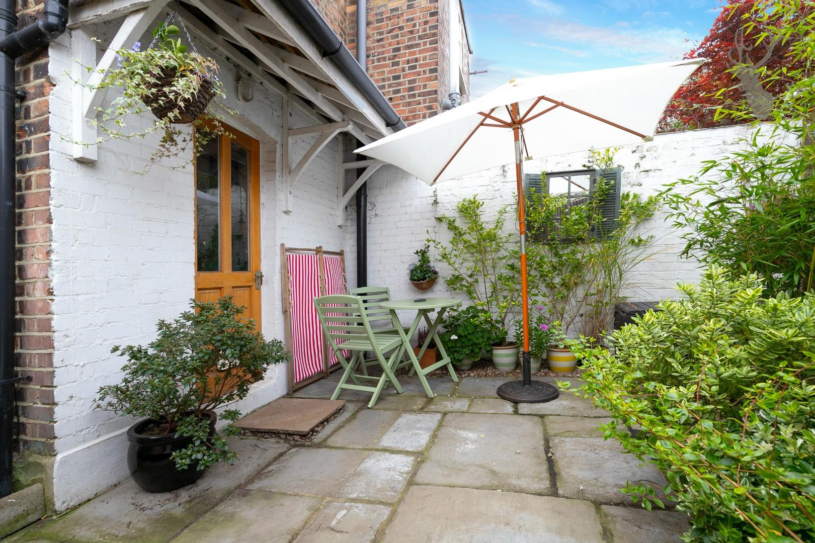 Property For Sale Springfield Road, Chingford, E4 3 Bedroom House