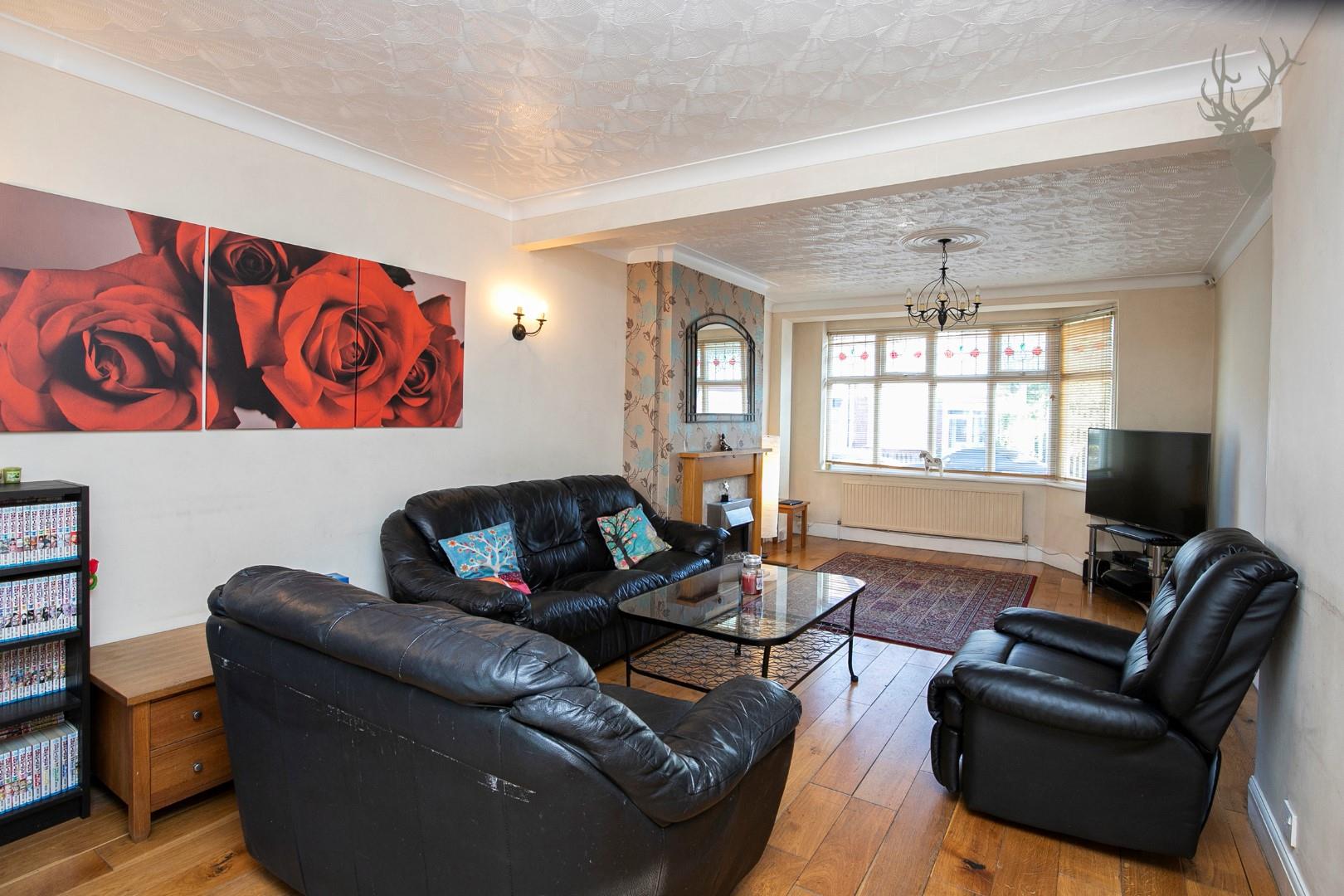 Property For Sale Wickham Road, Highams Park, E4 3 Bedroom House