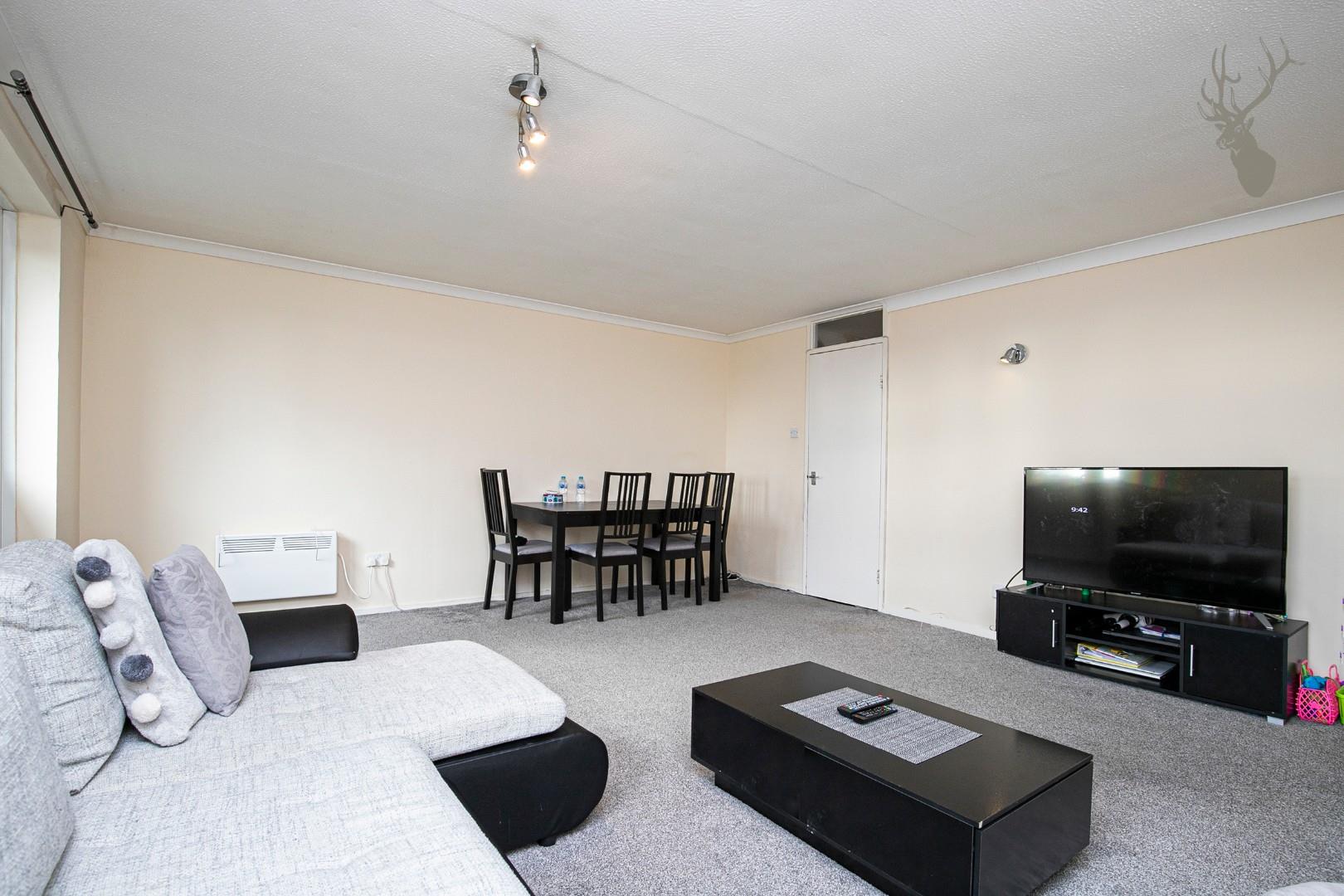 Property For Sale Tamar Square, Woodford Green, IG8 3 Bedroom