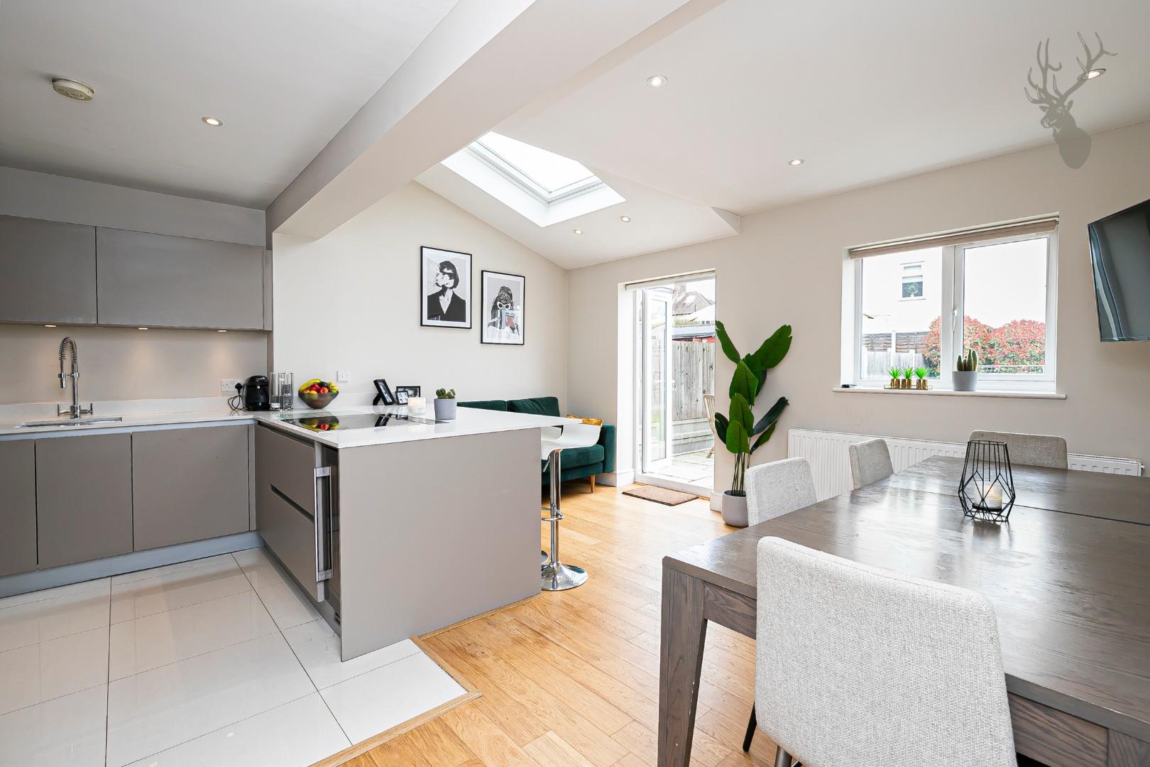 Property For Sale Willow Close, Buckhurst Hill, IG9 4 Bedroom House