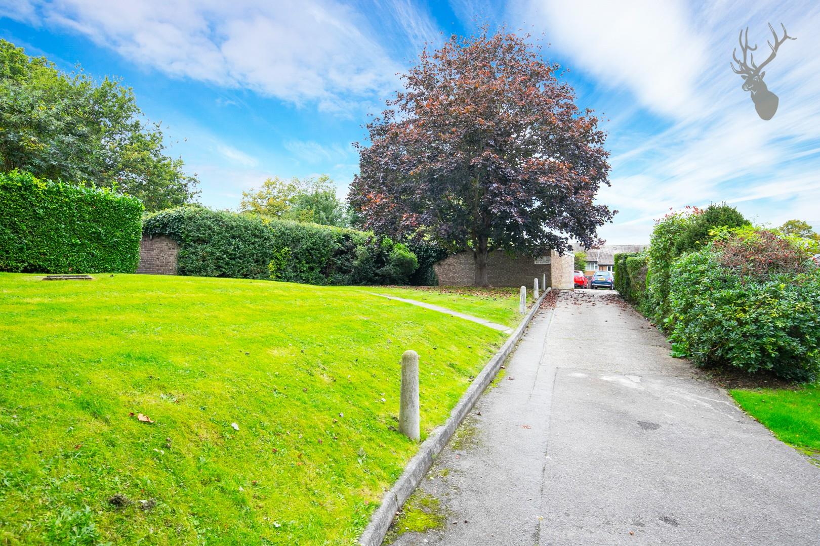 Property To Rent Palmerston Road, Buckhurst Hill, IG9 2 Bedroom Flat