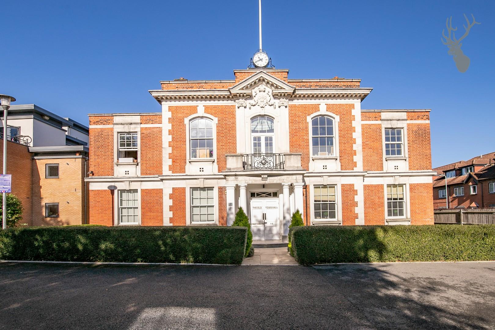 Property For Sale The Ridgeway, Chingford, E4 2 Bedroom Flat