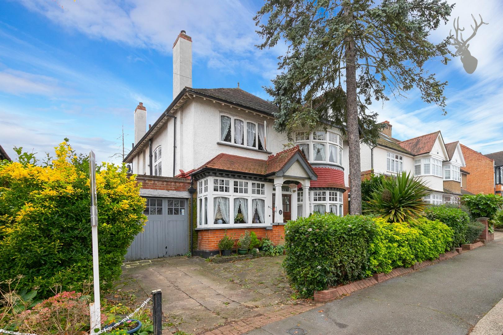 Property For Sale Connaught Avenue, Chingford, E4 4 Bedroom House