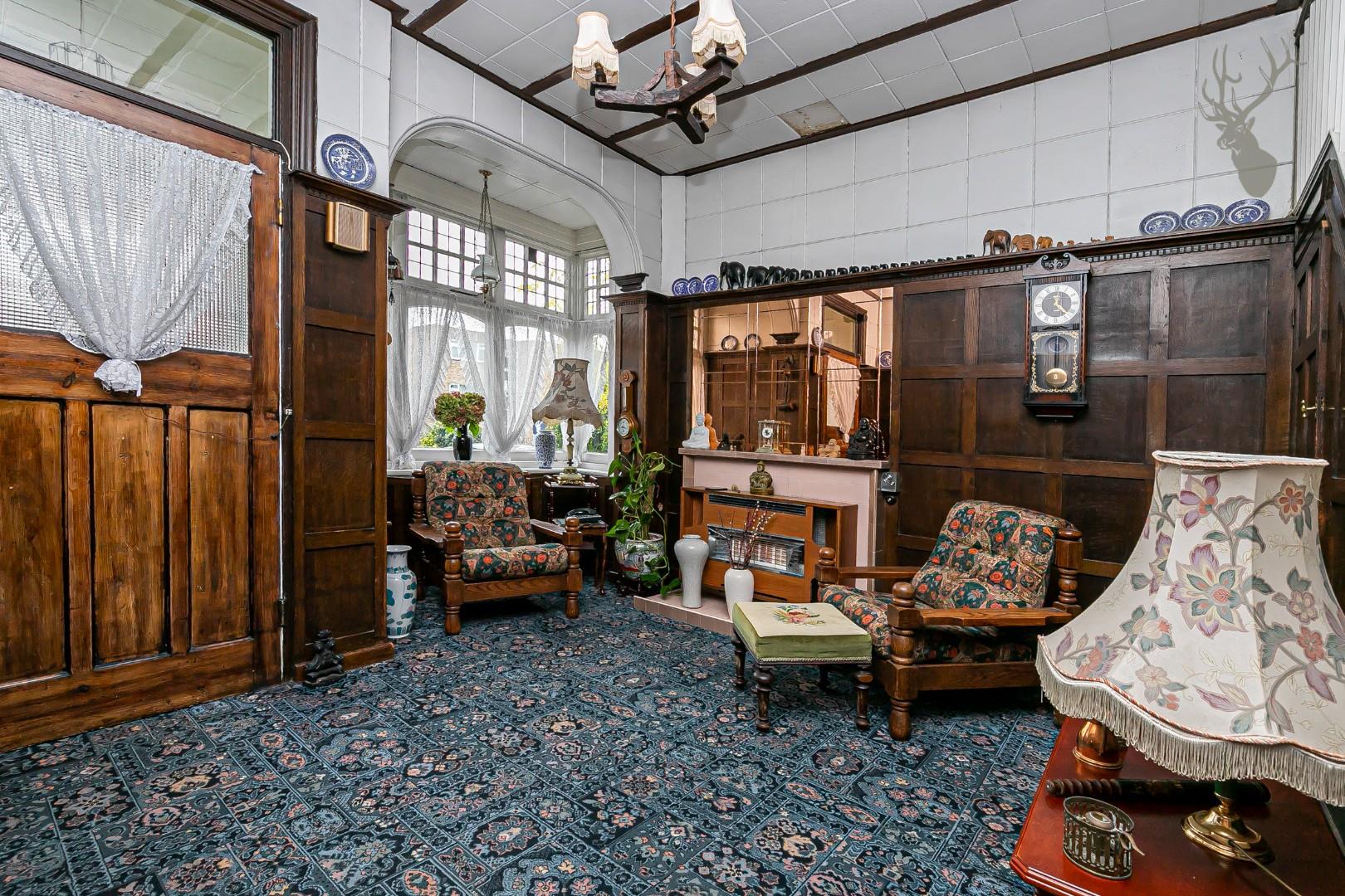 Property For Sale Connaught Avenue, Chingford, E4 4 Bedroom House