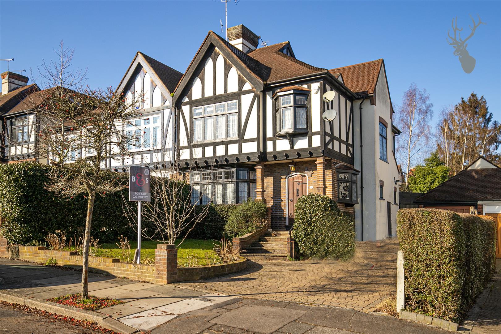 Property For Sale Princes Avenue, Woodford Green, IG8 4 Bedroom House