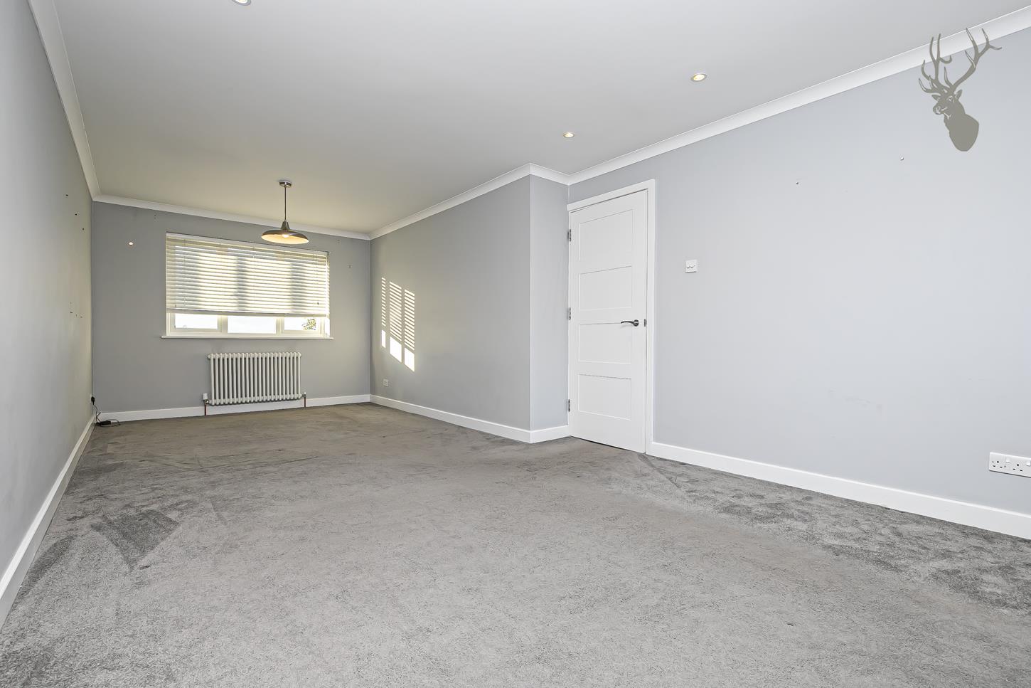 Property To Rent Church Road, Buckhurst Hill, IG9 2 Bedroom Flat