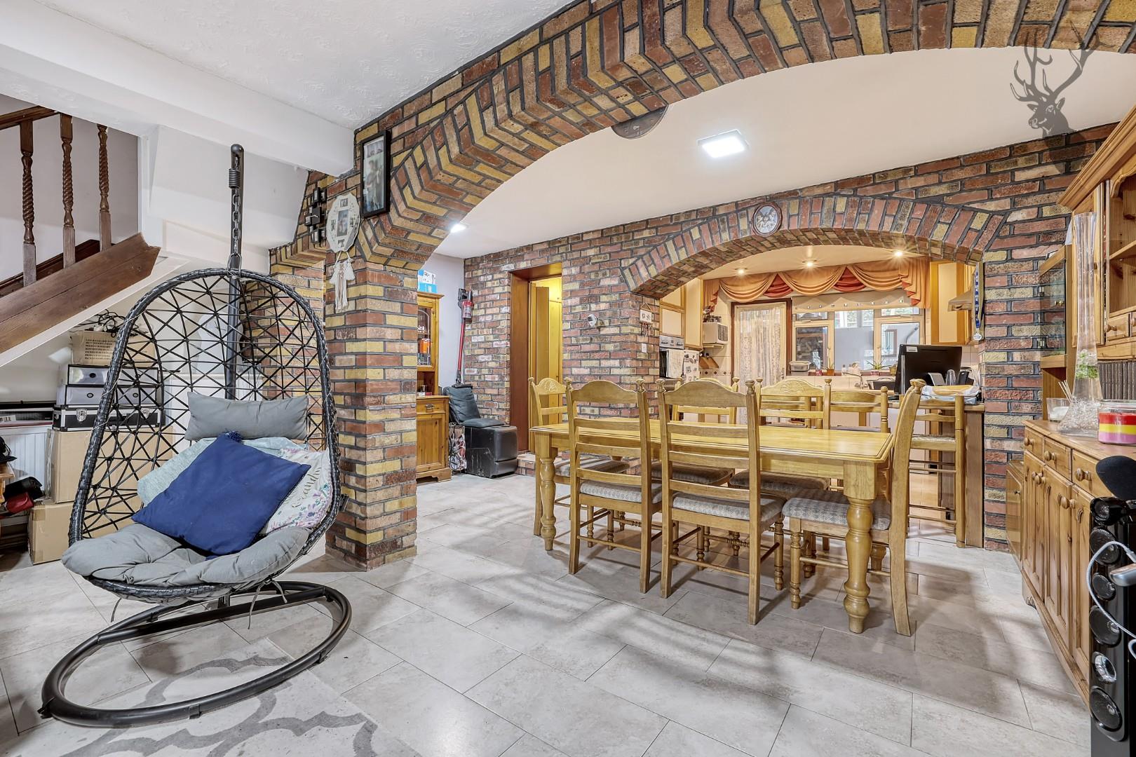 Property For Sale Sewardstone Gardens, Chingford, E4 3 Bedroom House