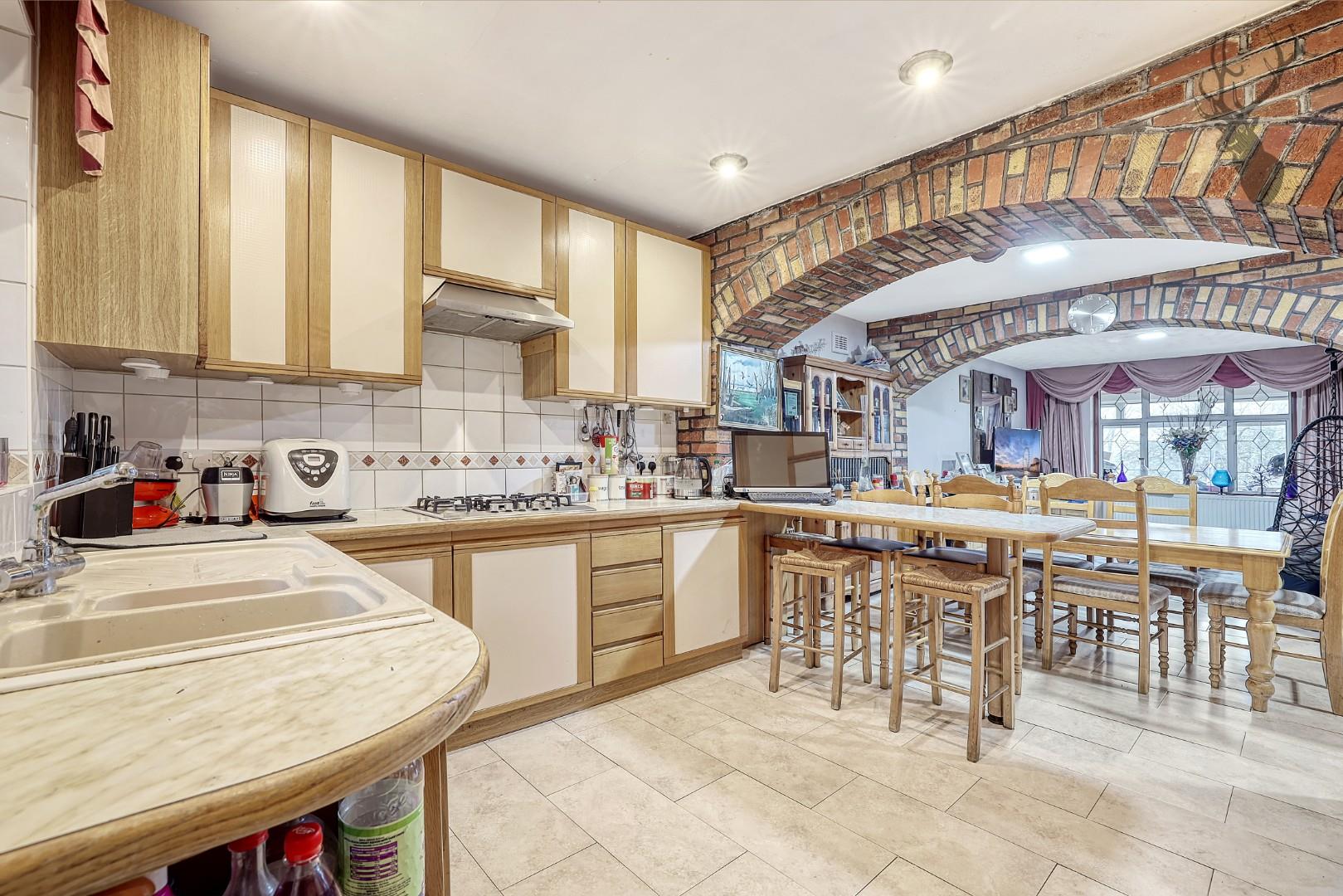 Property For Sale Sewardstone Gardens, Chingford, E4 3 Bedroom House