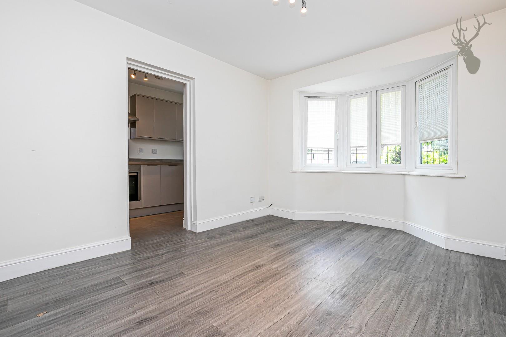 Property To Rent Falmouth Avenue, Chingford, E4 2 Bedroom Flat