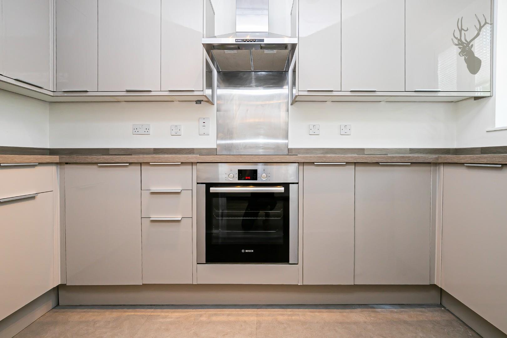 Property To Rent Falmouth Avenue, Chingford, E4 2 Bedroom Flat