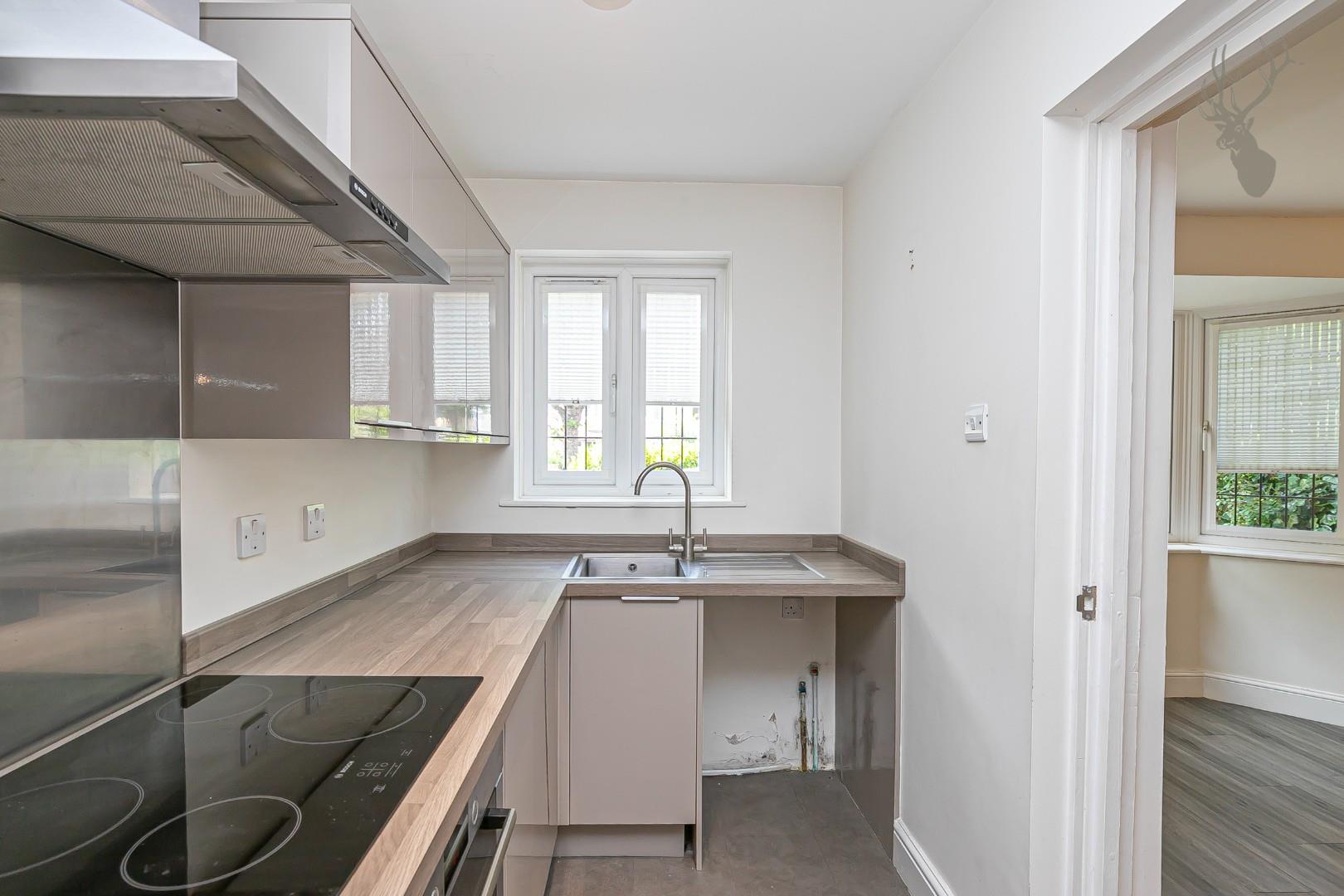 Property To Rent Falmouth Avenue, Chingford, E4 2 Bedroom Flat