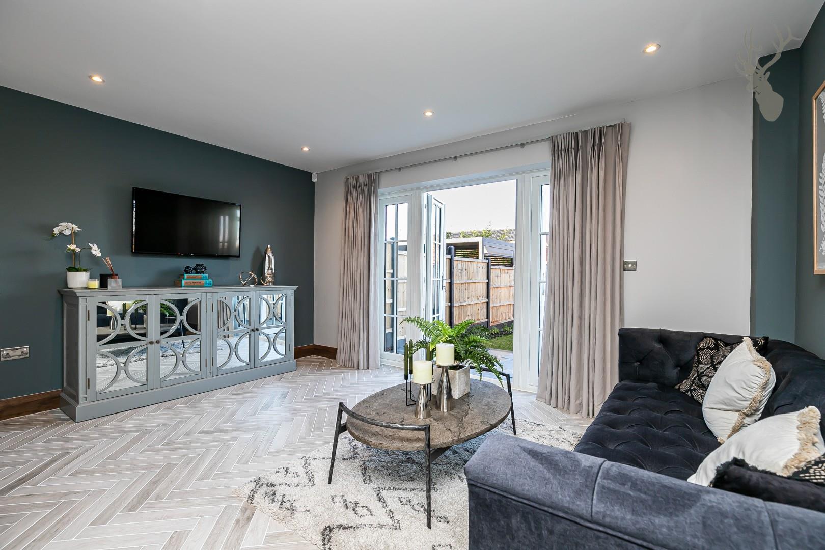 Property To Rent Oak Hill Road, Stapleford Abbotts, RM4 3 Bedroom