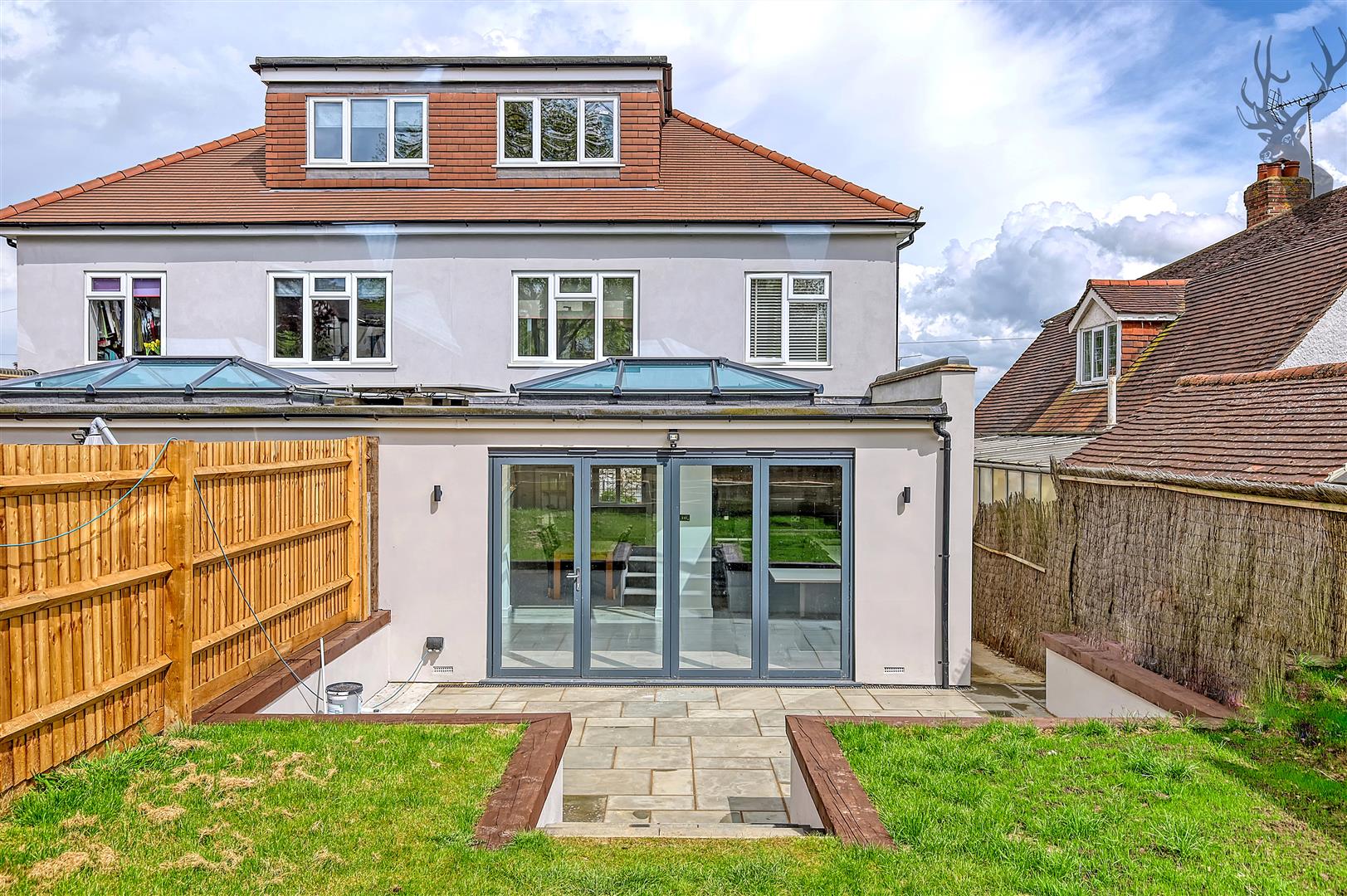 Property To Rent Dukes Avenue, Theydon Bois, CM16 3 Bedroom House