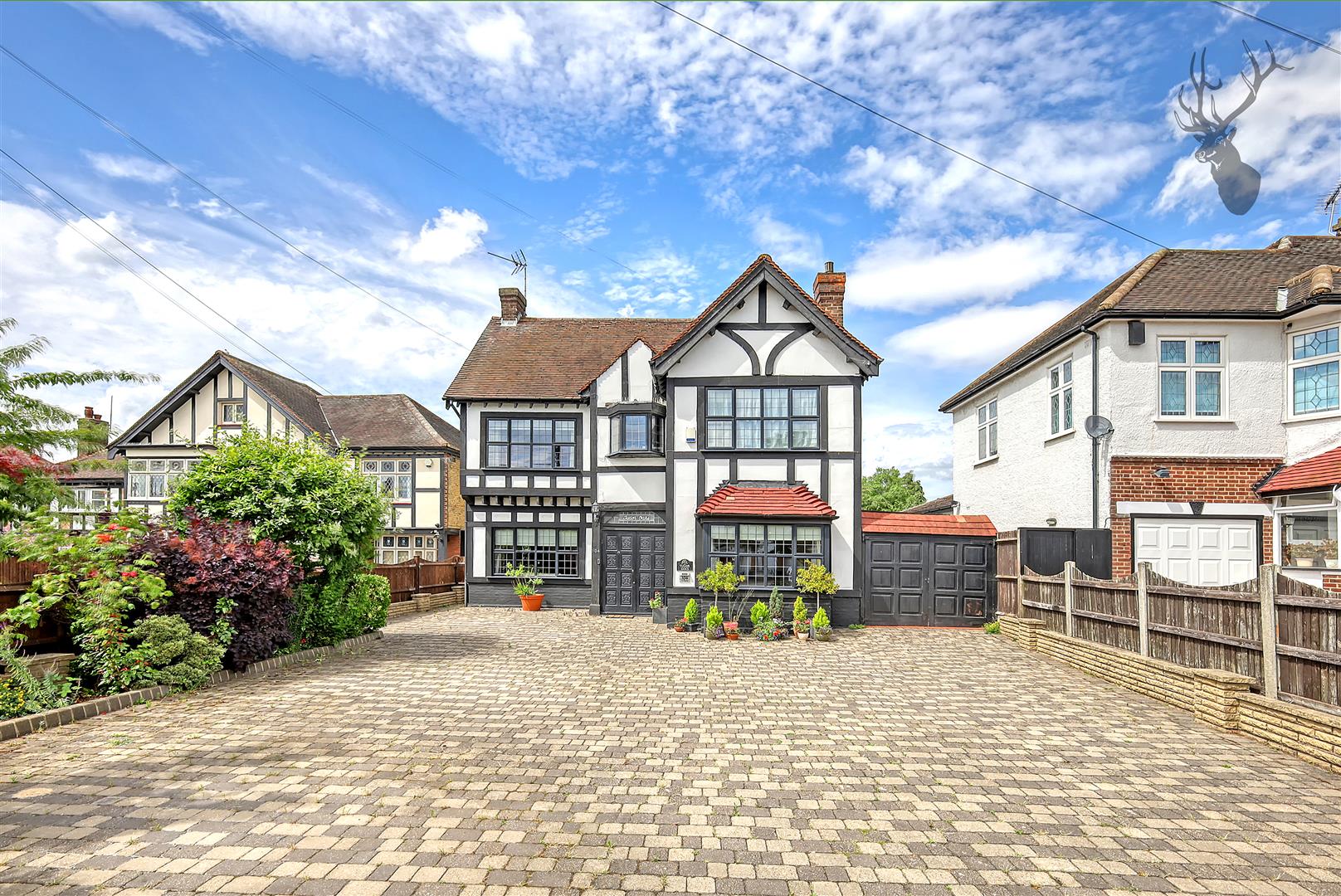 Property For Sale The Ridgeway, Chingford, E4 5 Bedroom House