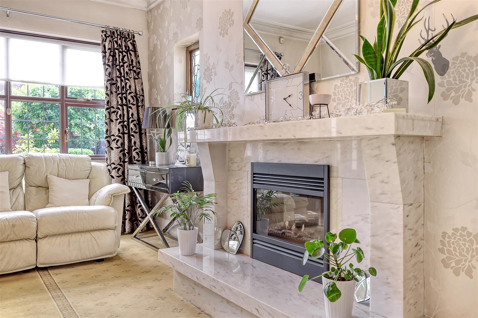 Property For Sale The Ridgeway, Chingford, E4 5 Bedroom House