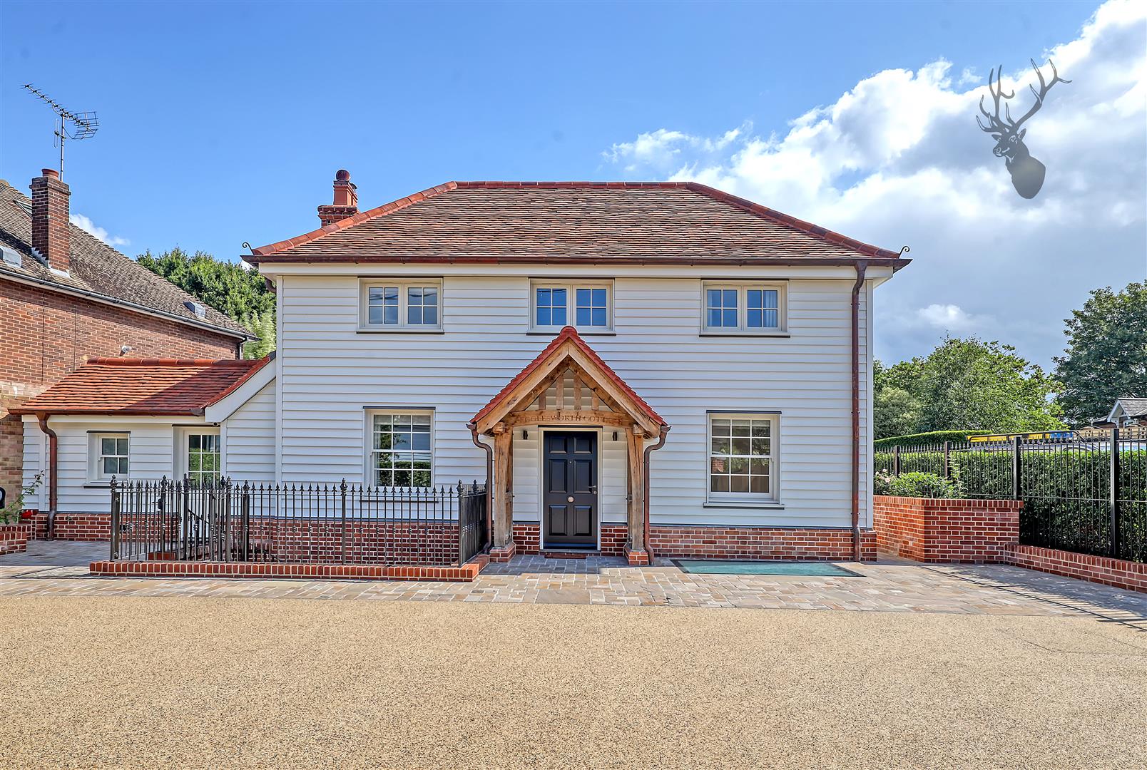 Property To Rent Cricketers Lane, Herongate, CM13 4 Bedroom House