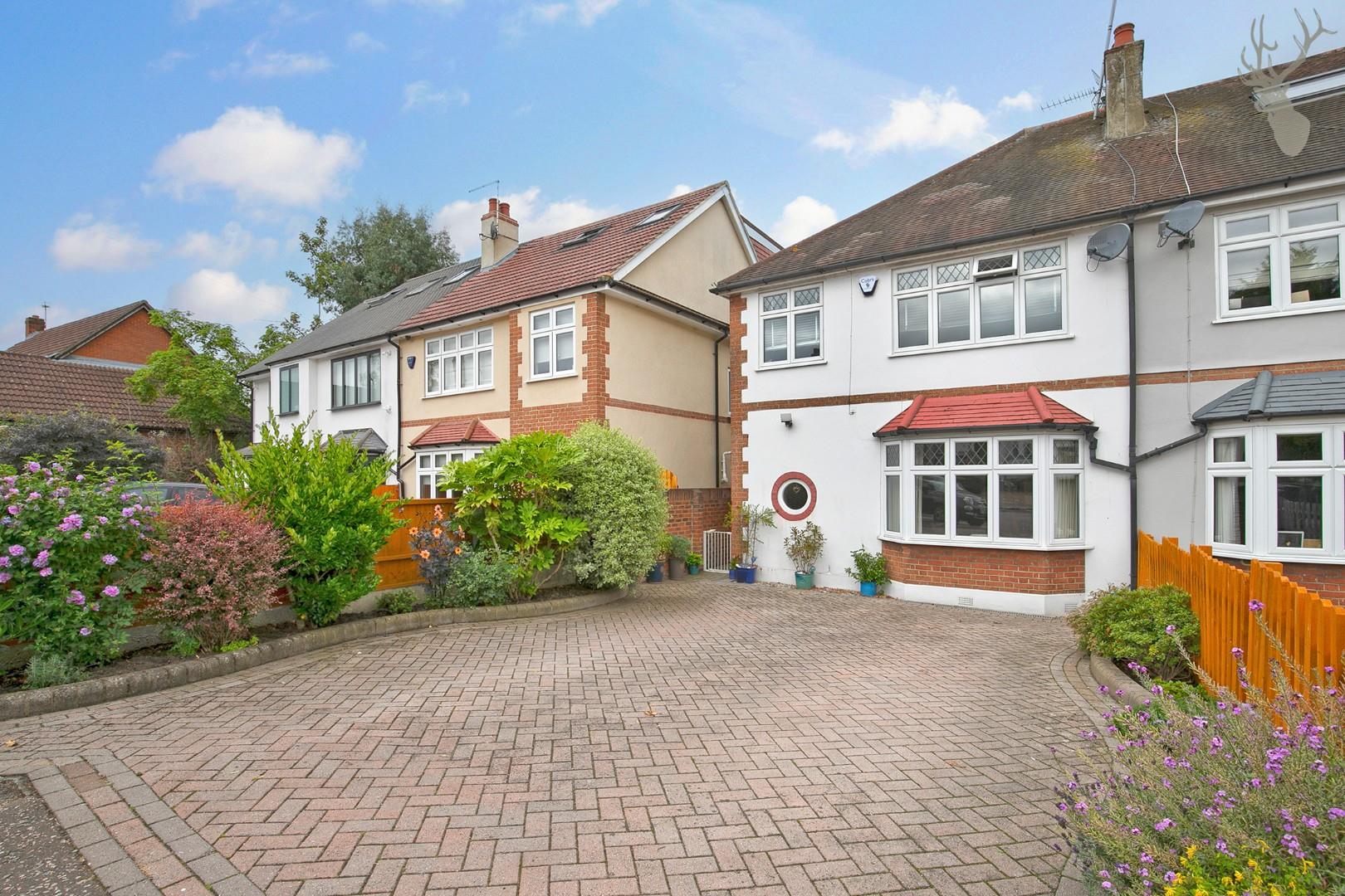 Property For Sale Beech Avenue, Buckhurst Hill, IG9 3 Bedroom House