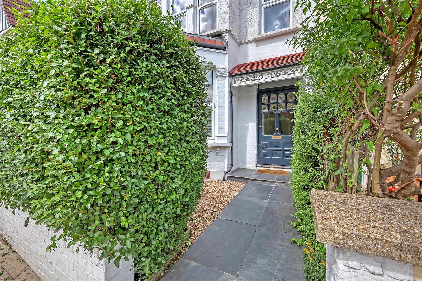 Property For Sale Alexandra Park Road, Muswell Hill, N22 2 Bedroom Flat Ground Floor through