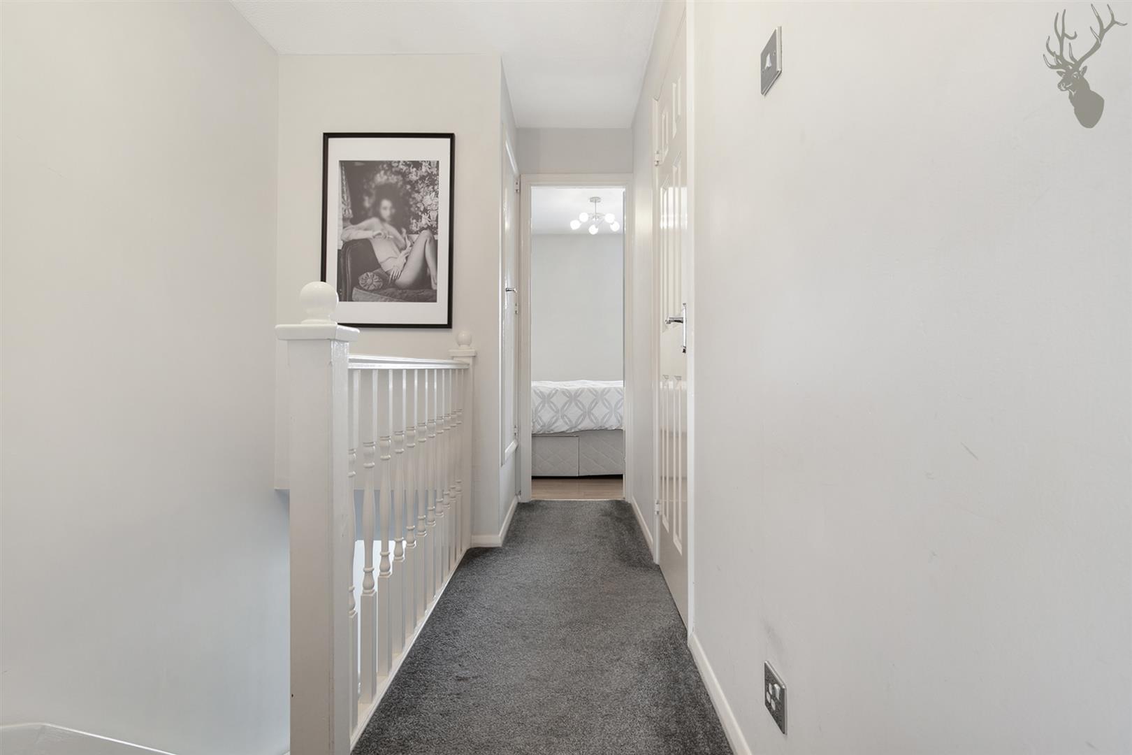 Property For Sale Underwood Road, Woodford Green, IG8 2 Bedroom House