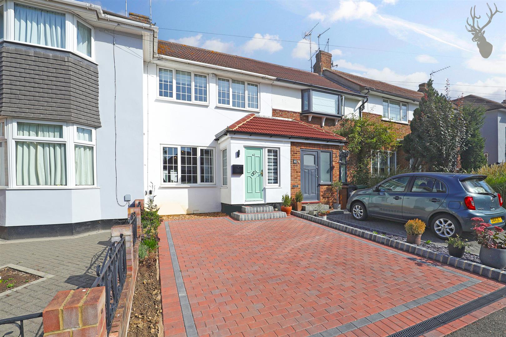 Property For Sale Epping Way, Chingford, E4 2 Bedroom House