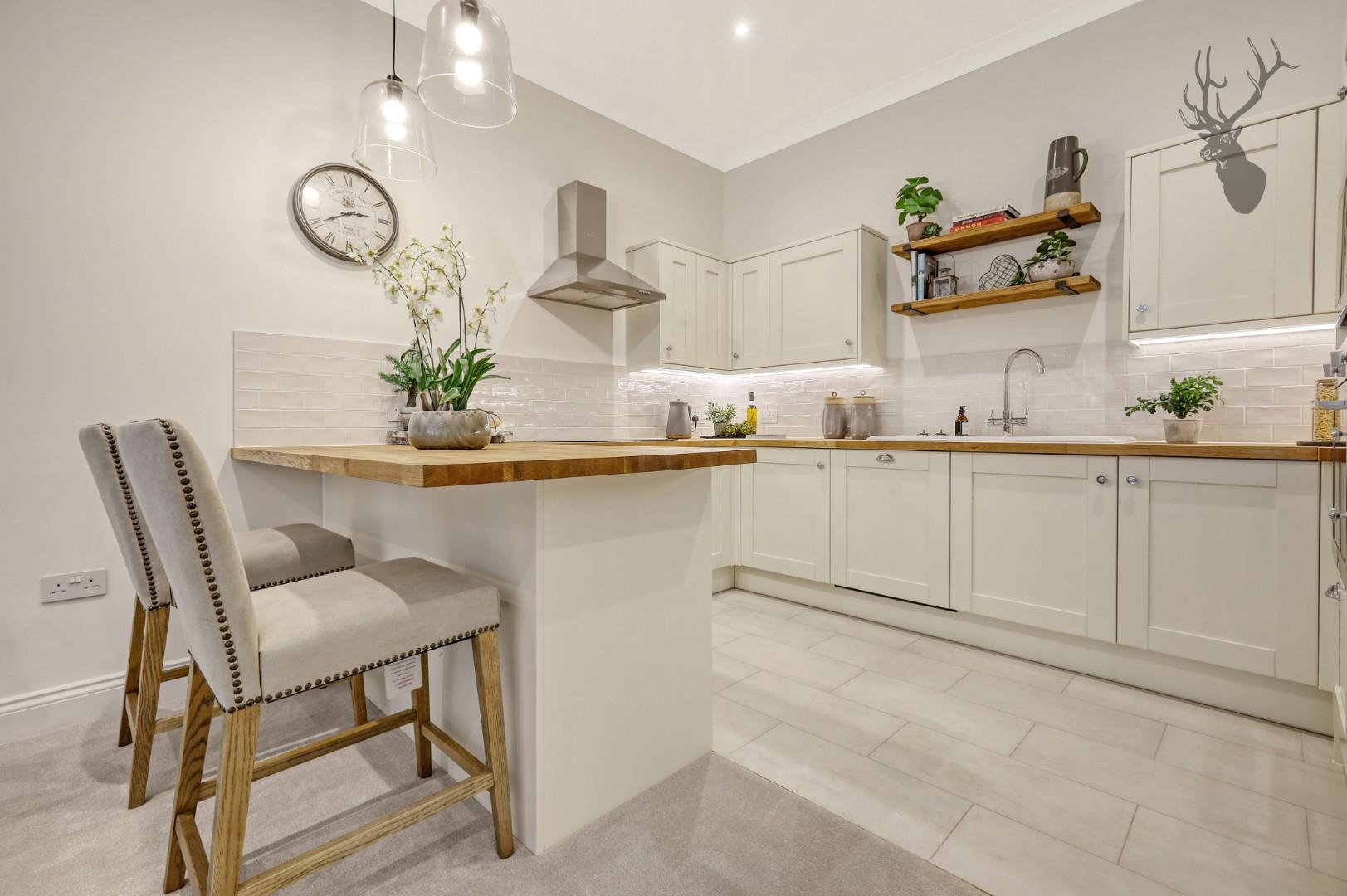 Property To Rent Lambourne Road, Chigwell, IG7 2 Bedroom Apartment