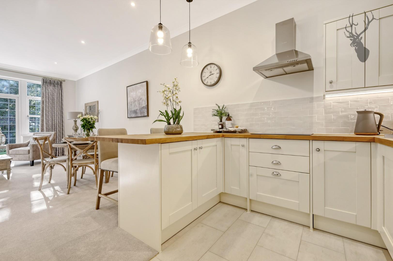 Property To Rent Lambourne Road, Chigwell, IG7 2 Bedroom Apartment