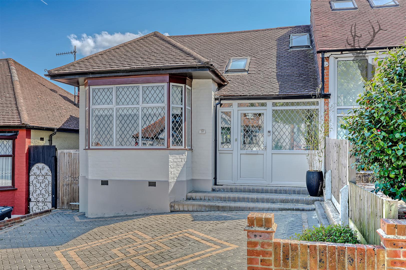 Sunset Avenue London E4
