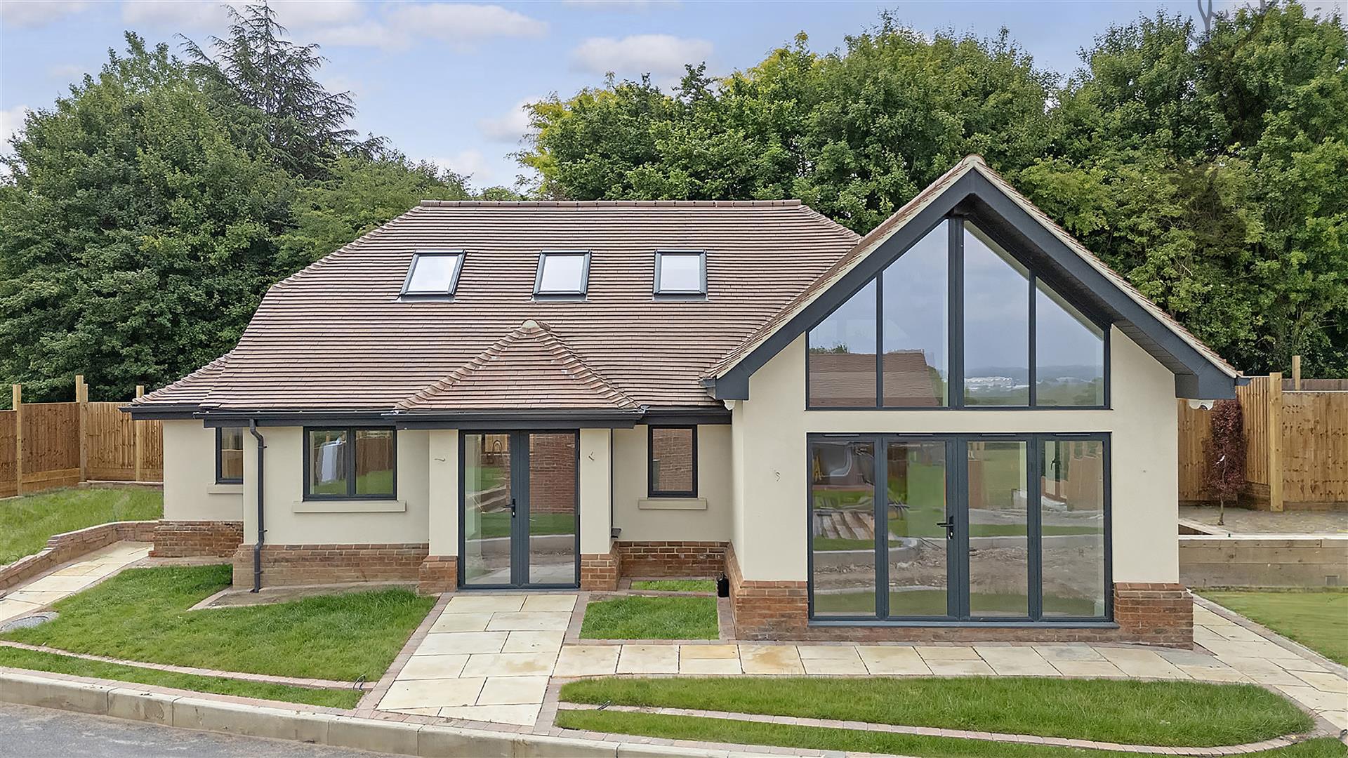 Mott Street Loughton IG10