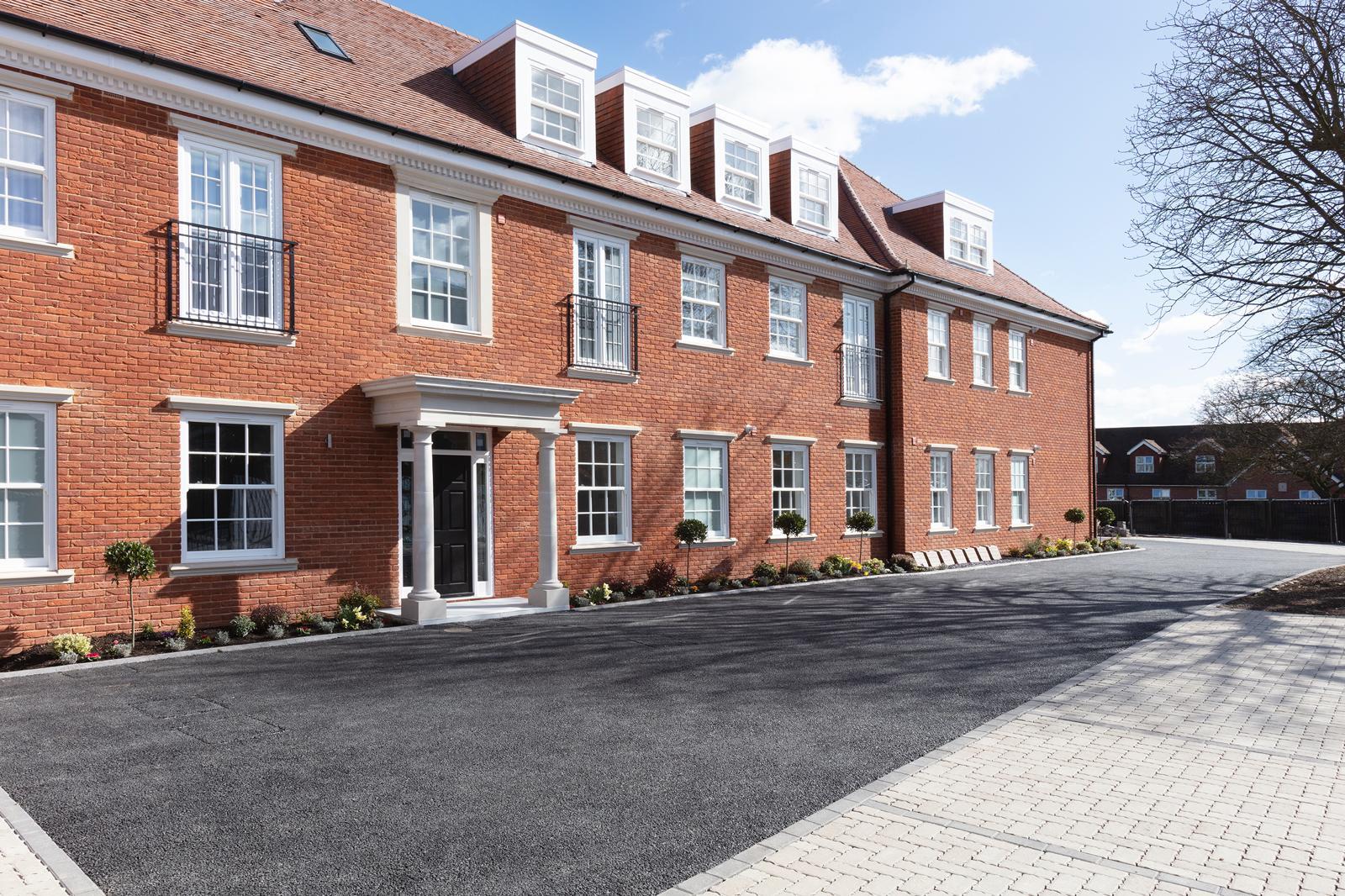 Manor Road Chigwell IG7
