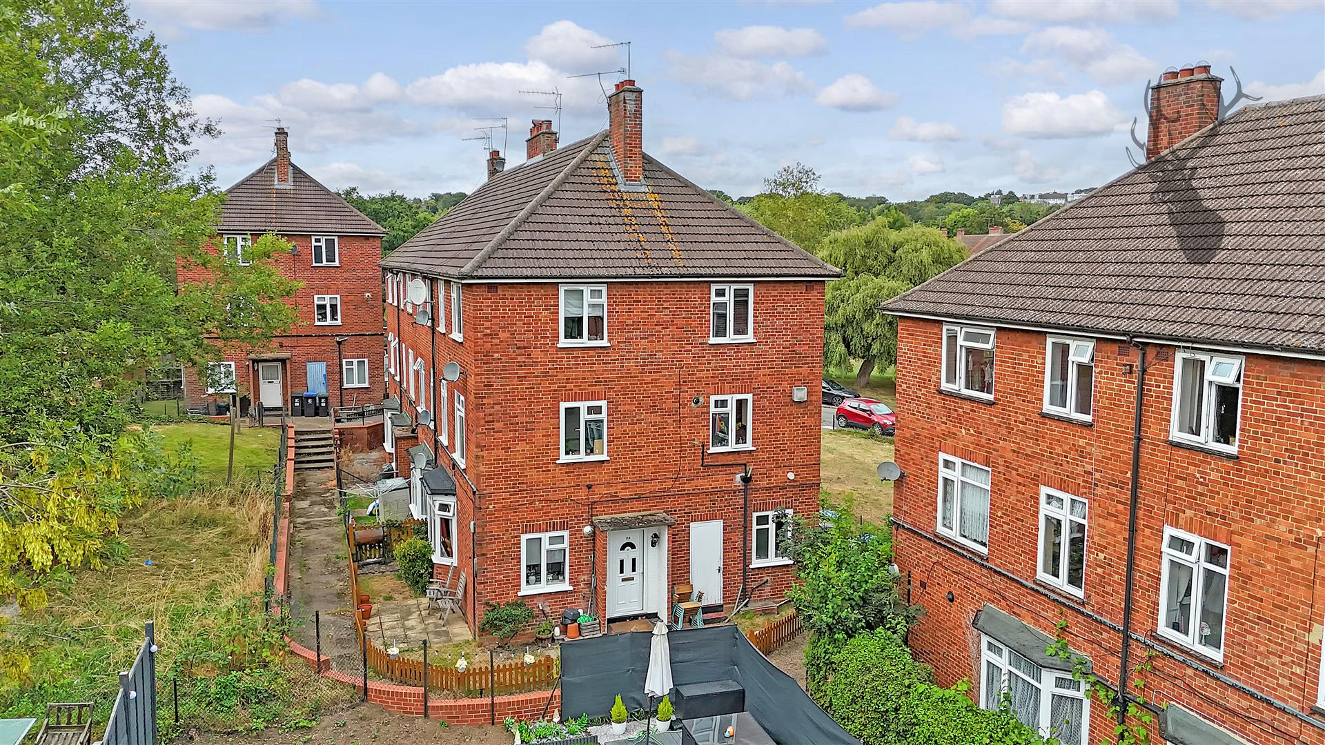 Hillyfields Loughton IG10