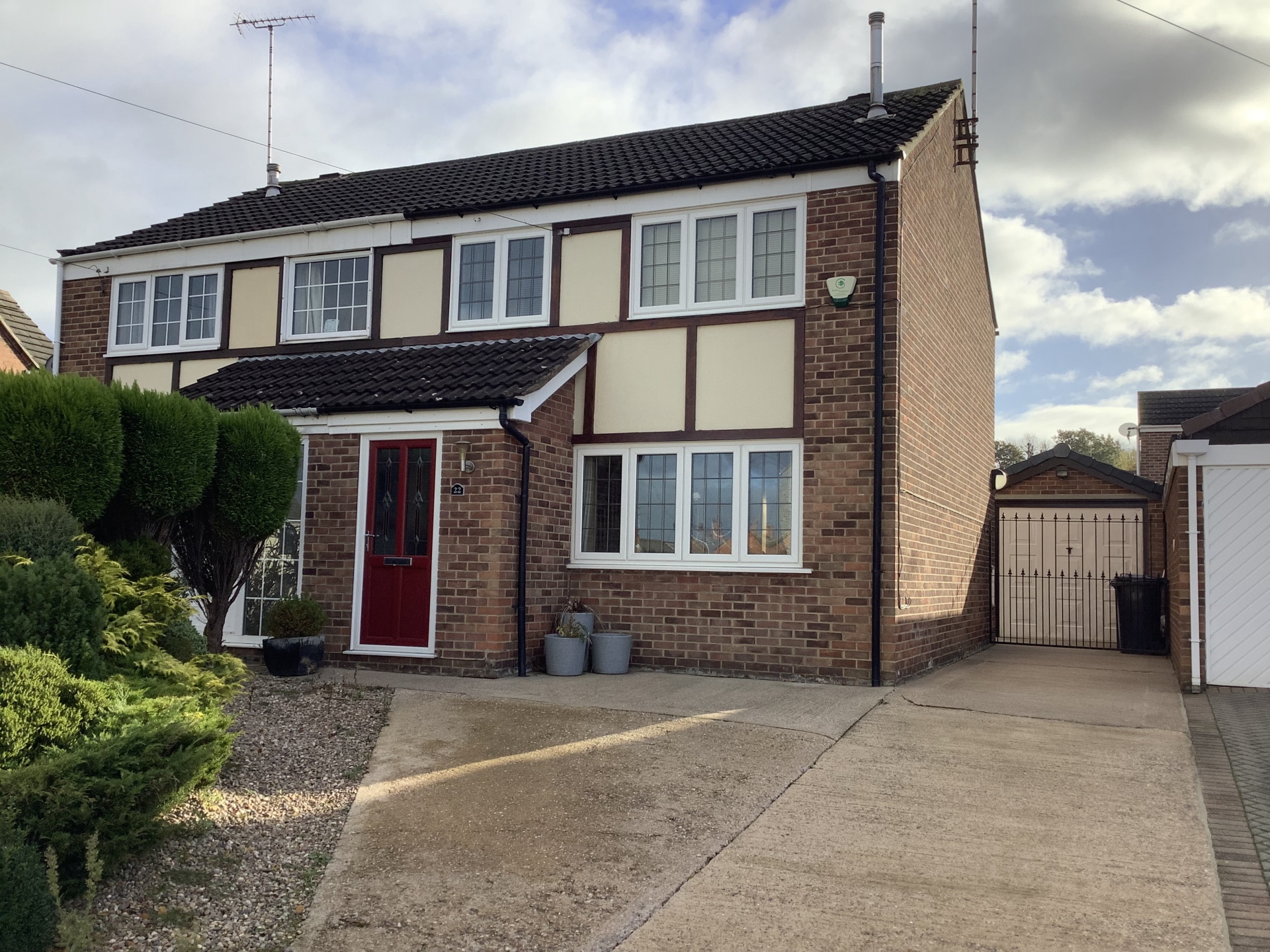 Property For Sale Brook Street, Swadlincote, DE11 3 Bedroom Semi