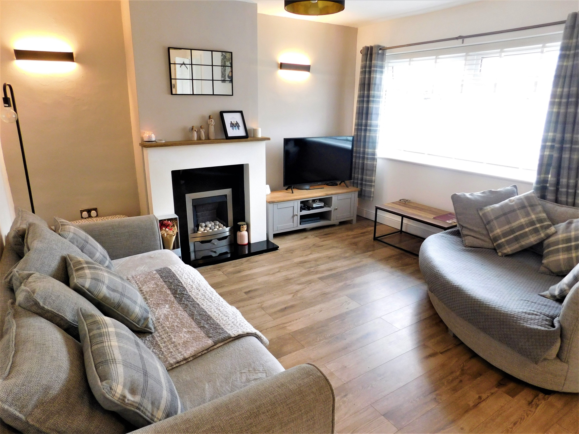 Property For Sale Plummer Road, Newhall, DE11 2 Bedroom Semi Detached