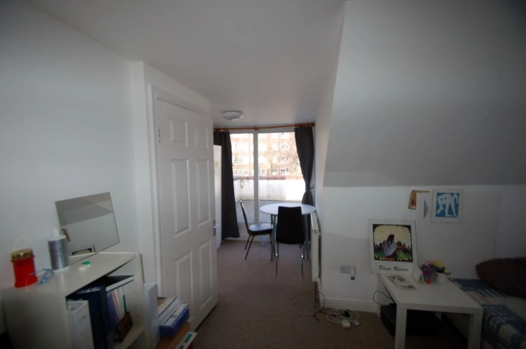 Photo 4