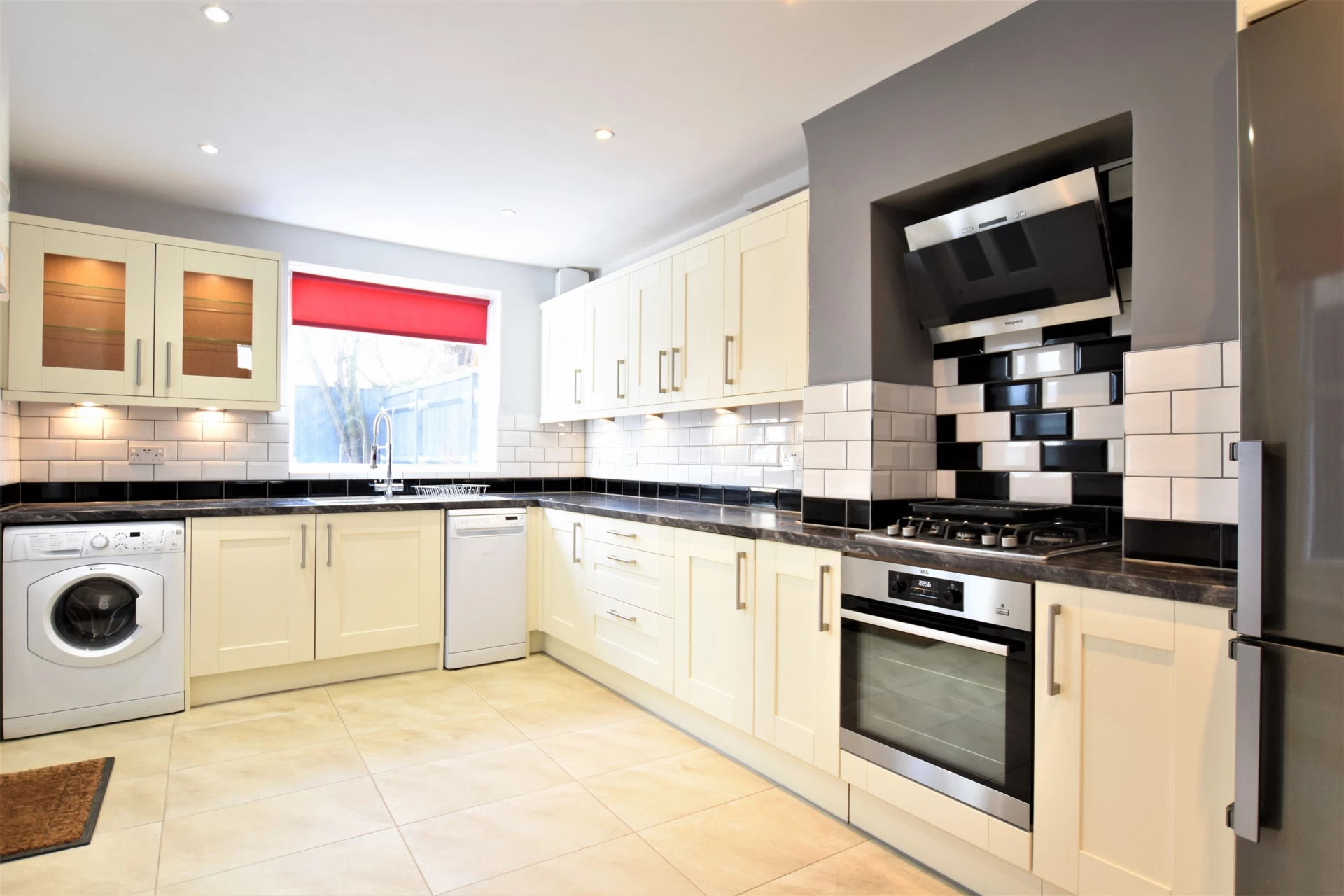 Kitchen 2