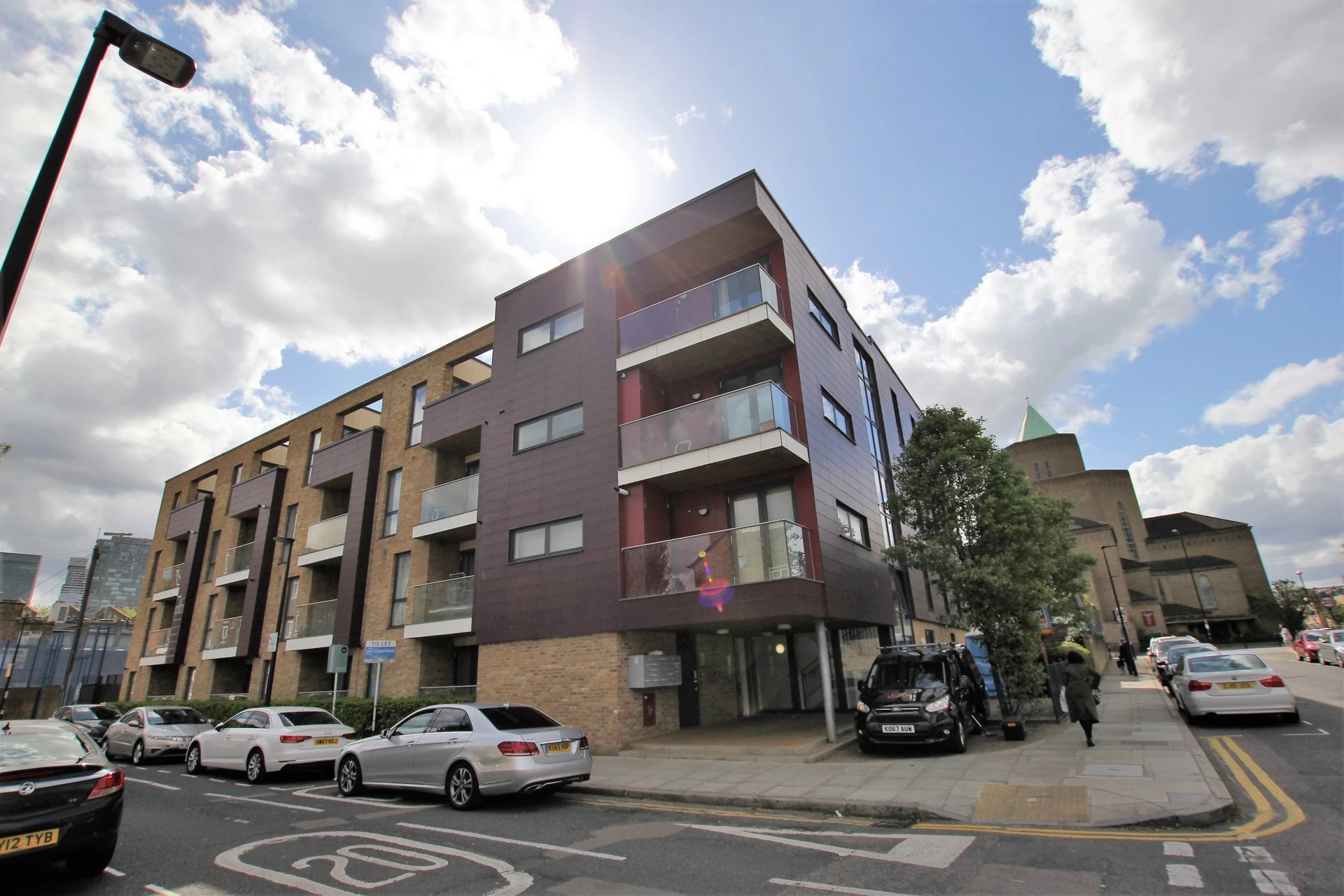 Poplar E14