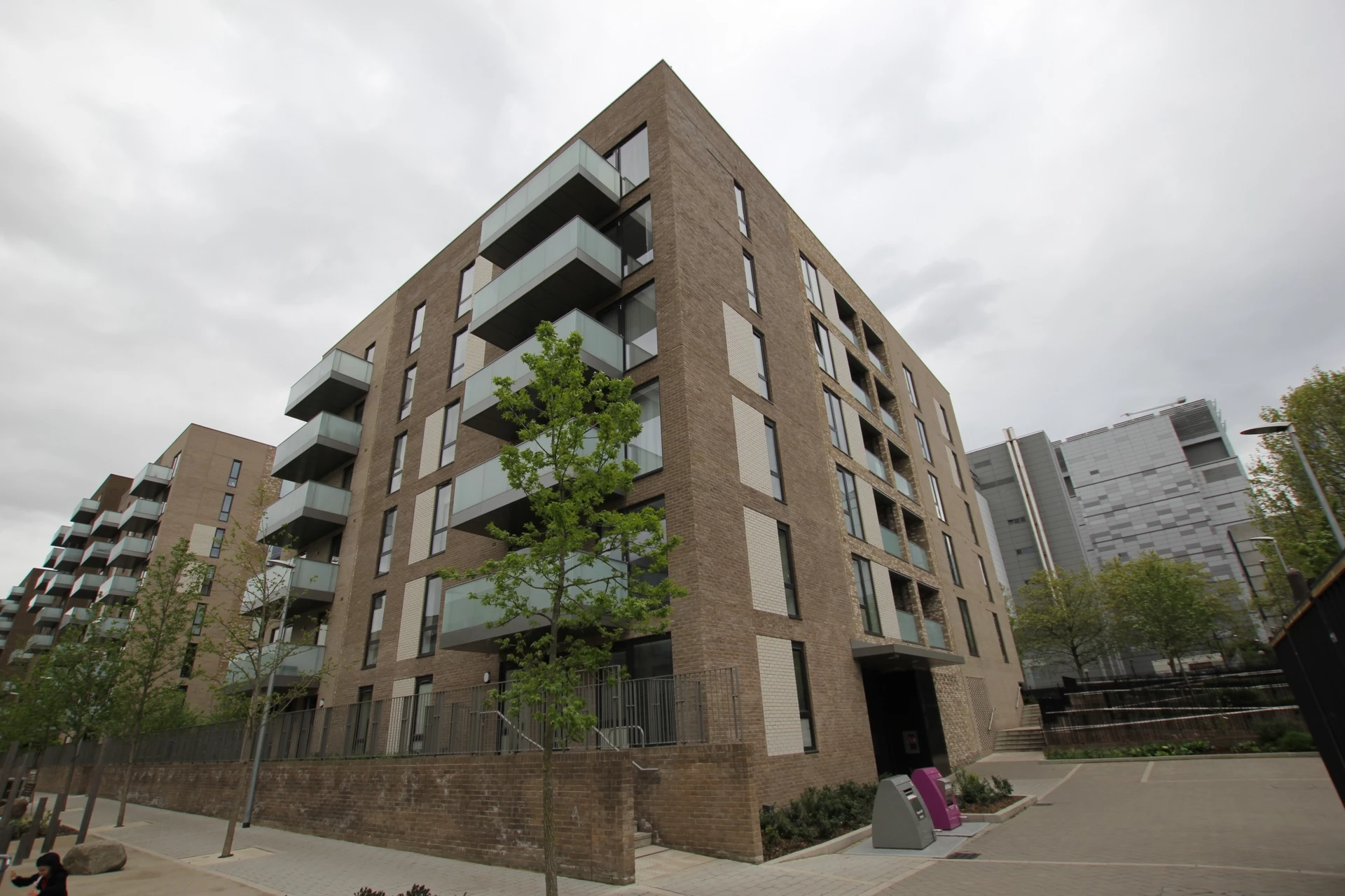 Poplar E14