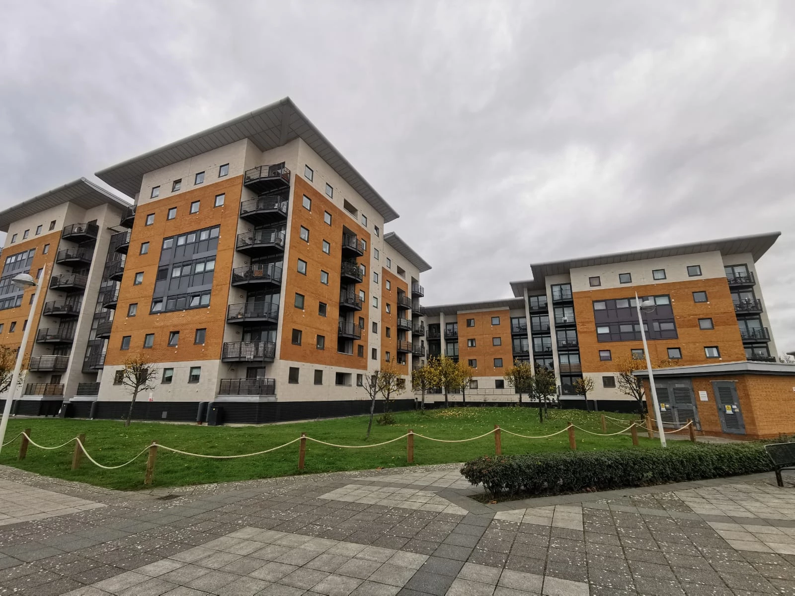 Gallions Reach E16
