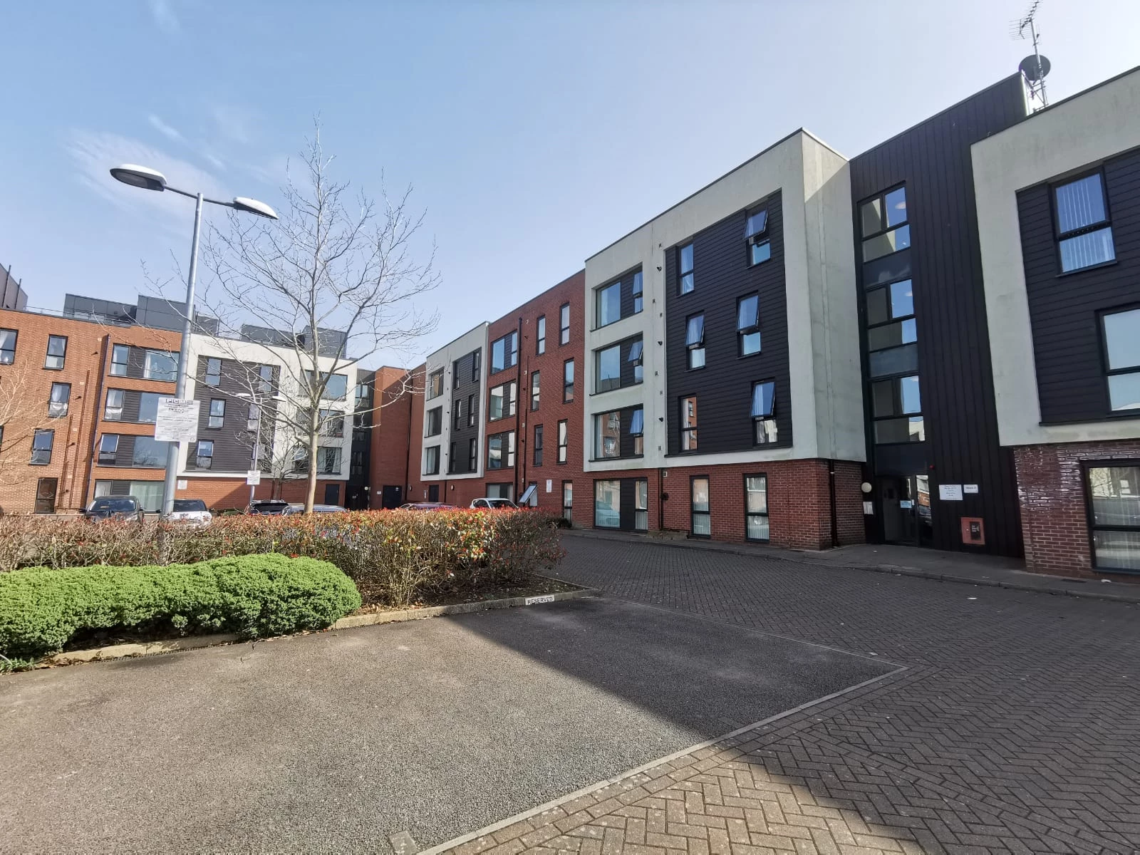 Woodlands CV4