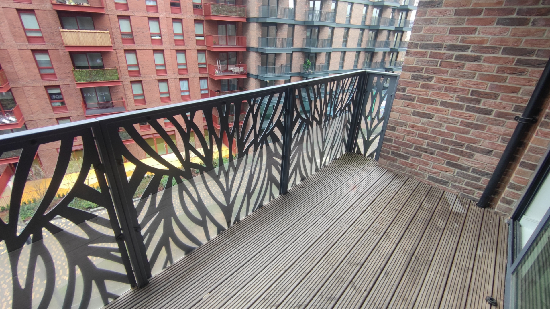 Photo 12