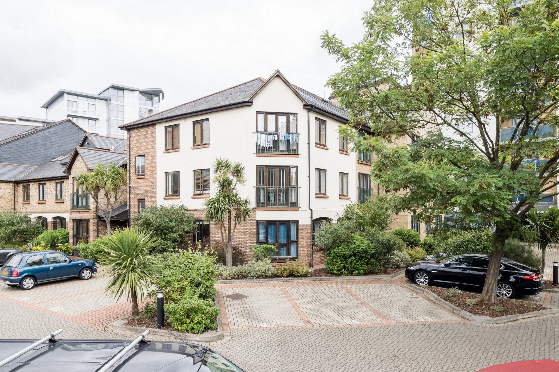 Surrey Quays SE16