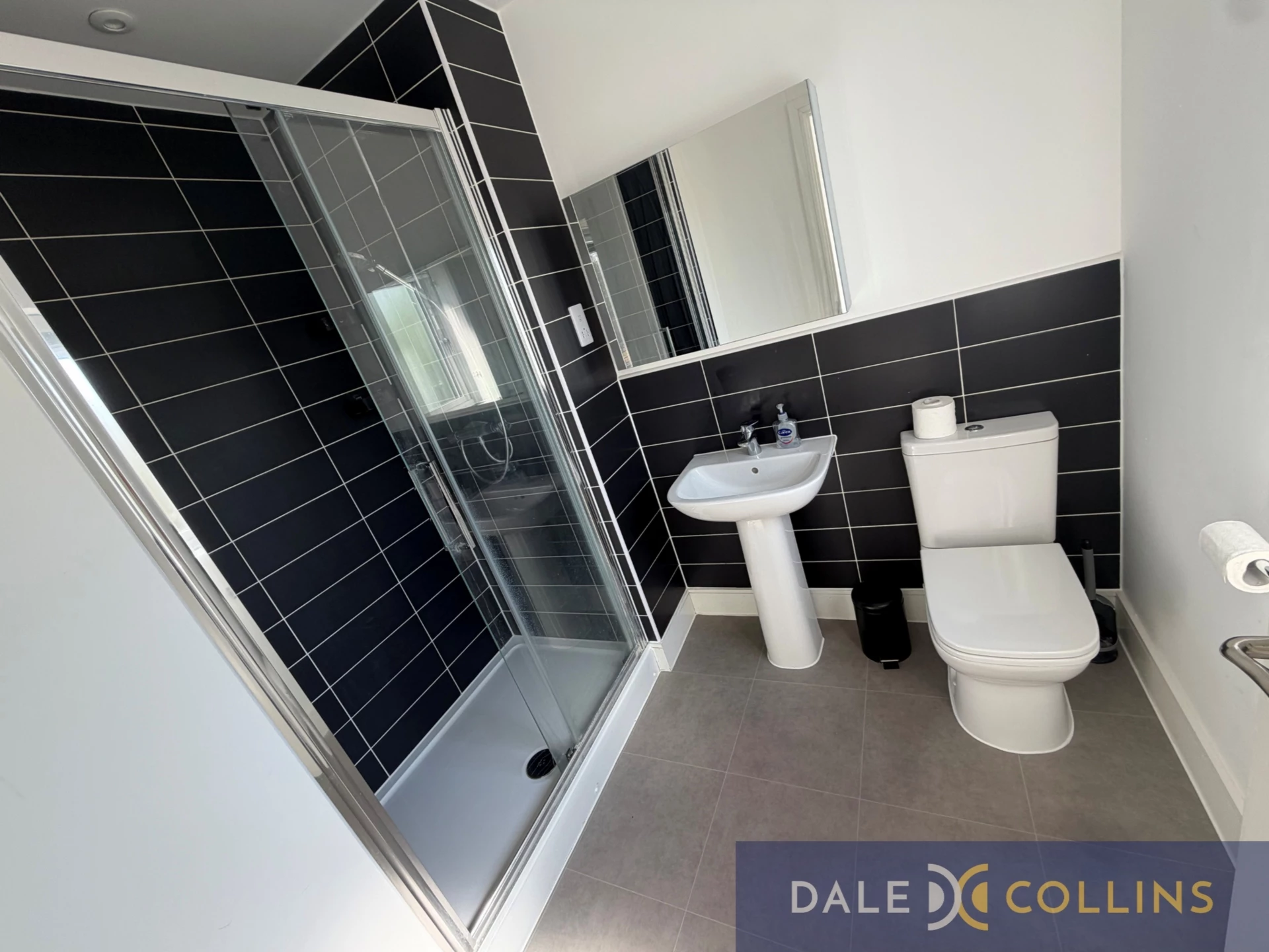 Master bedroom ensuite