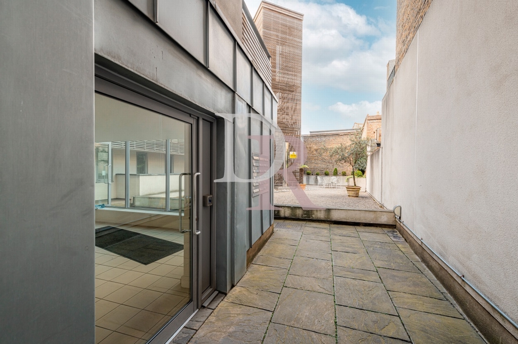ENTRANCE COURTYARD