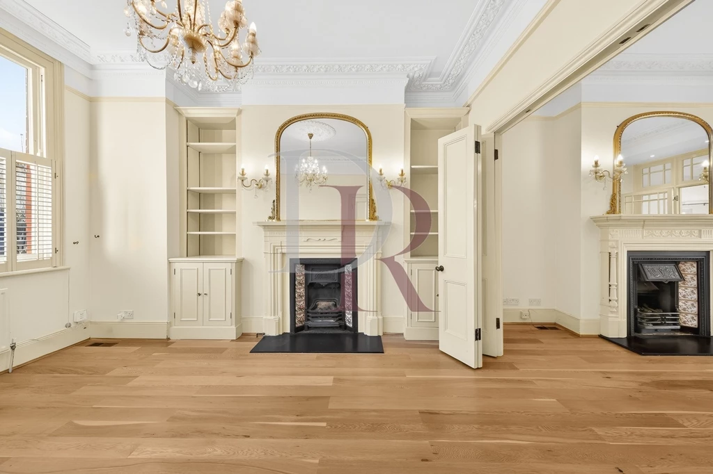 RECEPTION ROOM FRONT