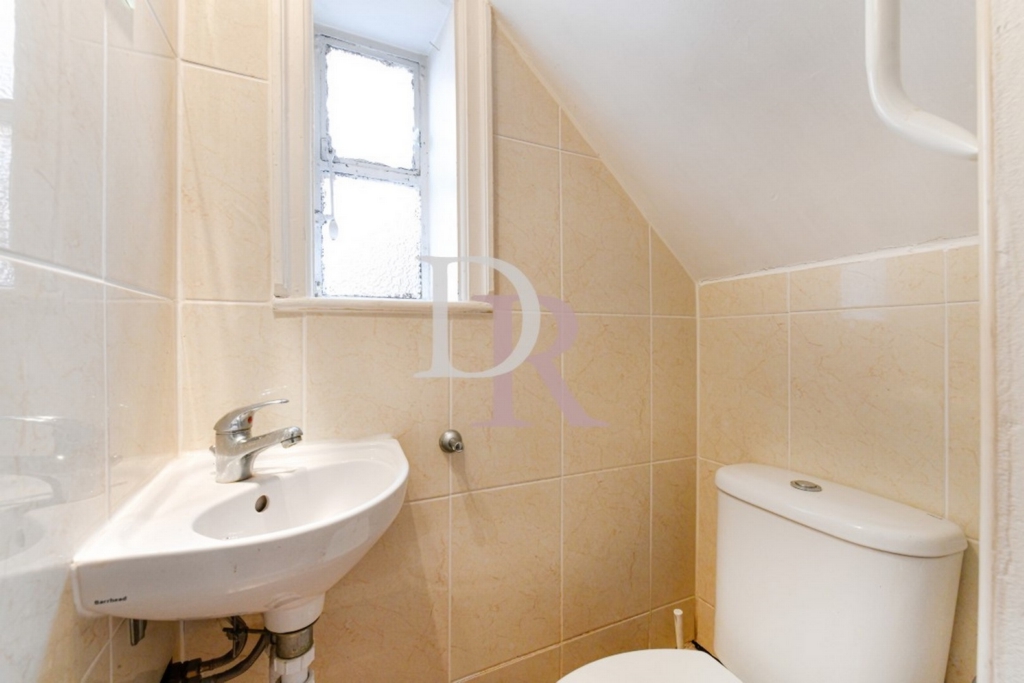GUEST WC