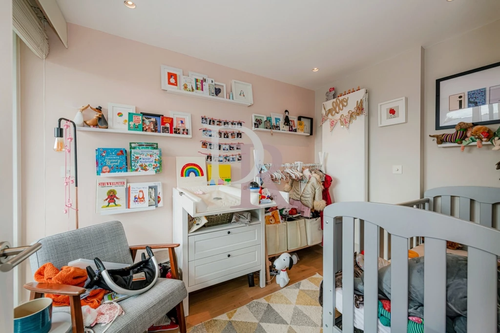 HOME OFFICE / BEDROO3
