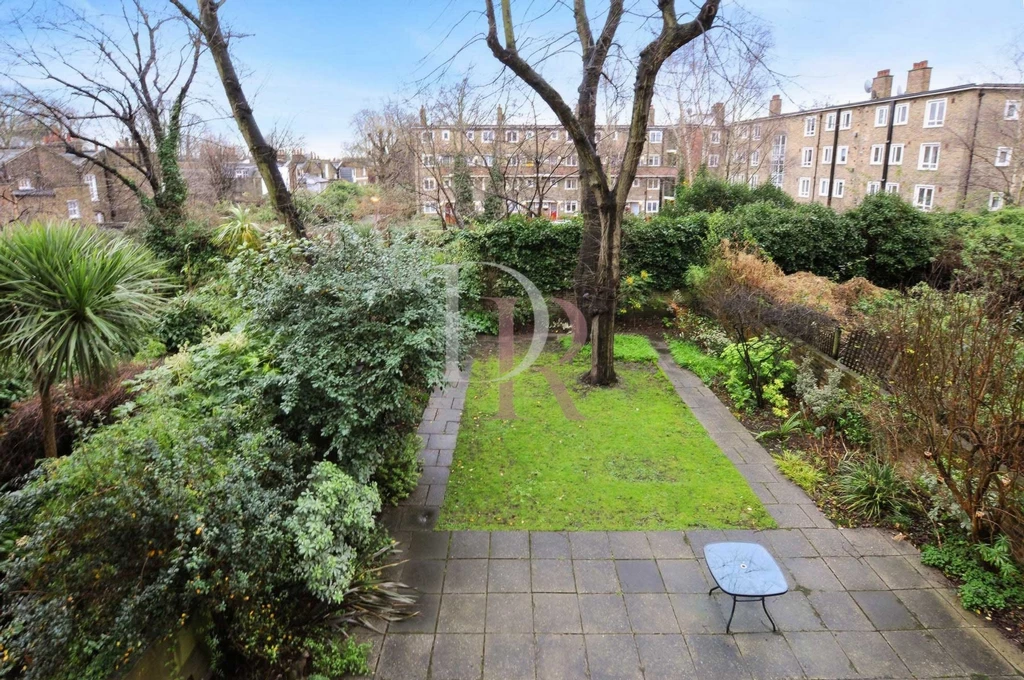 COMMUNAL GARDEN