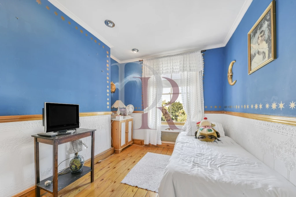 Bedroom2