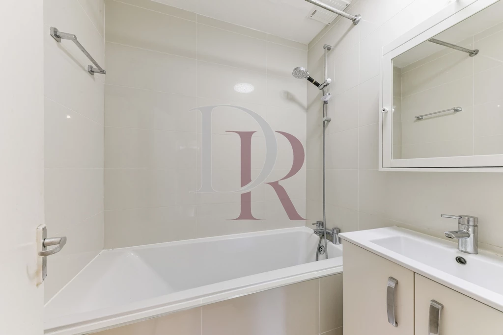 Bathroom & WC